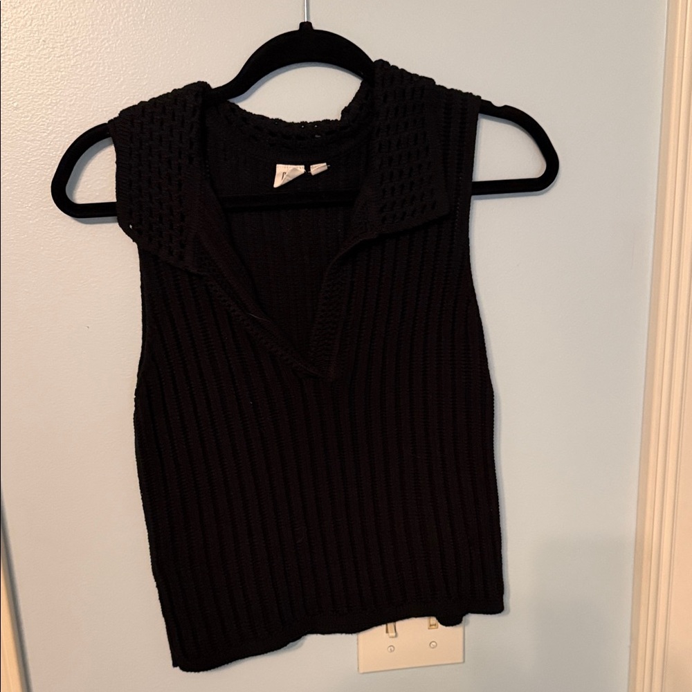 GAP Black Sleeveless V-Neck Ribbed Sweater Vest